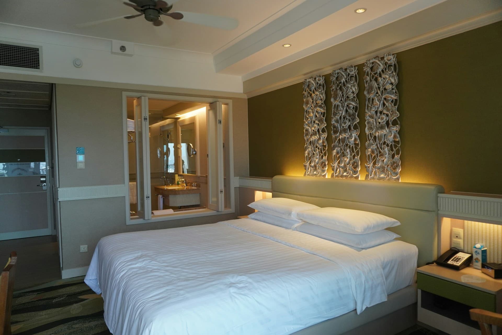 Hotel Booking